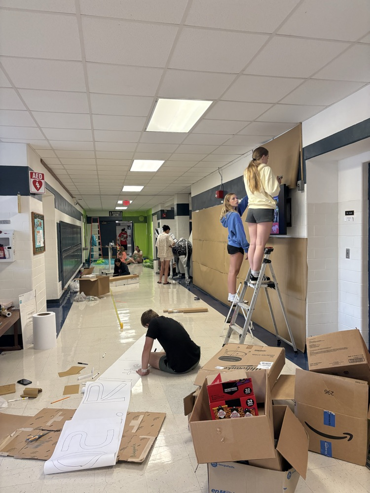hallway decorating