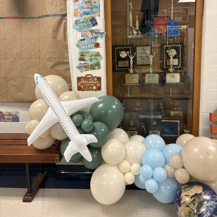 HOMECOMING HALLWAY DECORATING