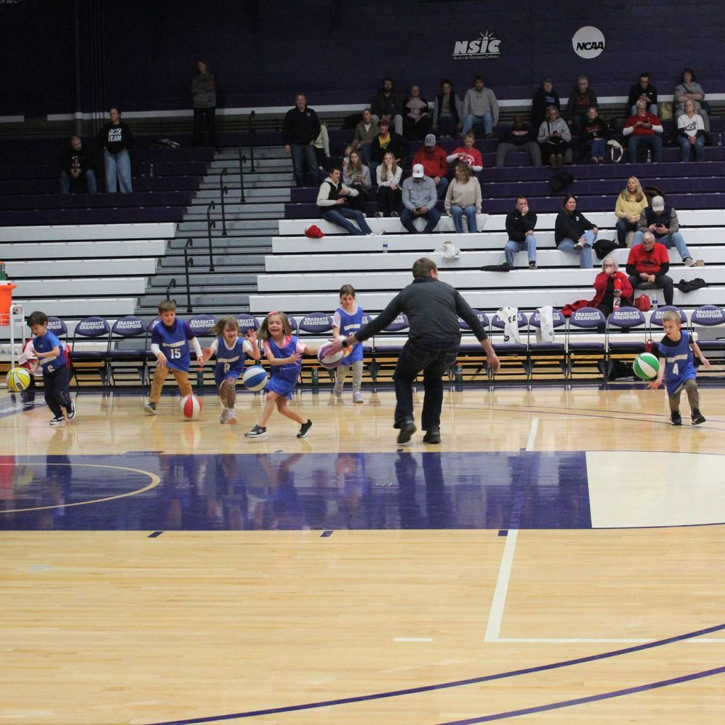 Ridgeway K to 2nd grade playing sharks and minnows