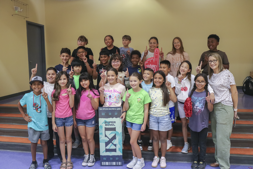 Sophia Farwell with her class