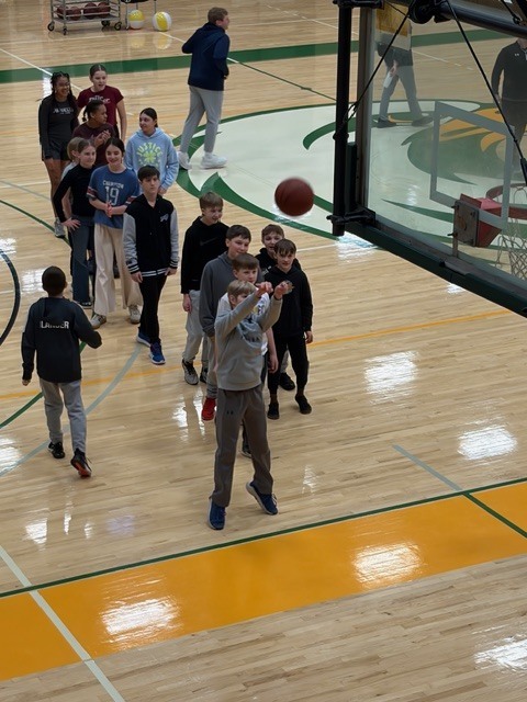 Our 6th grade students had a fantastic time at their Day of Play at JCC! They explored the importance of play and discovered how it supports brain development and learning—all while having fun together.