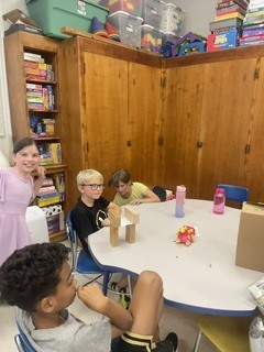 Eagle U students enjoyed the day with academics, recess, a craft, and freezer pops. Students are working hard and having fun!