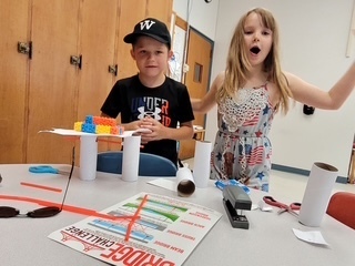 Our Eagle U students have been busy stepping into the shoes of real-world engineers! Working on their latest STEAM projects, they didn't just build—they carefully planned out their designs and tested them to see how they worked. When things didn't go perfectly, they got creative, figured out the problem, and redesigned their projects to make them even better. It is amazing to watch their imagination and problem-solving skills come to life!  