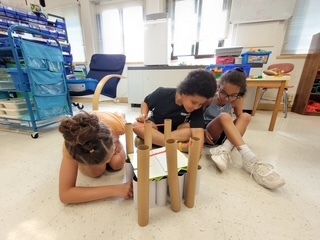 Our Eagle U students have been busy stepping into the shoes of real-world engineers! Working on their latest STEAM projects, they didn't just build—they carefully planned out their designs and tested them to see how they worked. When things didn't go perfectly, they got creative, figured out the problem, and redesigned their projects to make them even better. It is amazing to watch their imagination and problem-solving skills come to life!  