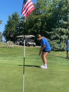 ⛳ Eagle U Hits the Green! The Eagle U crew crushed their golf practice session! Everyone spent time mastering their short game with some serious chipping practice. The Highlight of the Day: Ted sank an unbelievable hole-in-one straight from the chipping area!