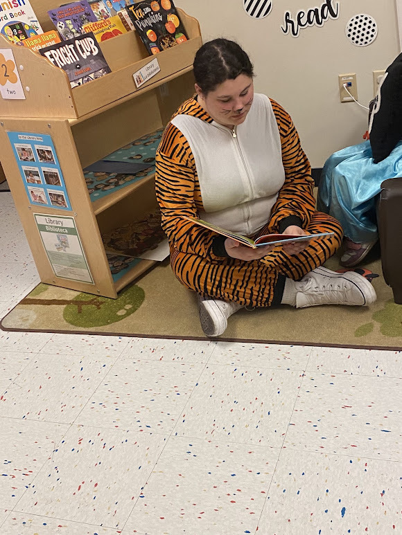 Helping in the preschool