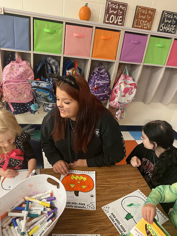 Helping in the preschool