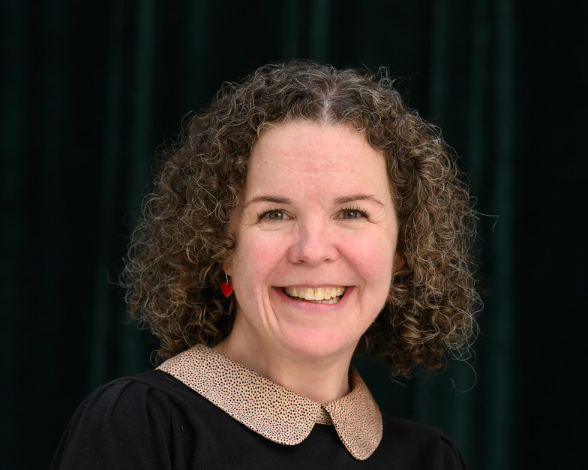 Lisa Carlos