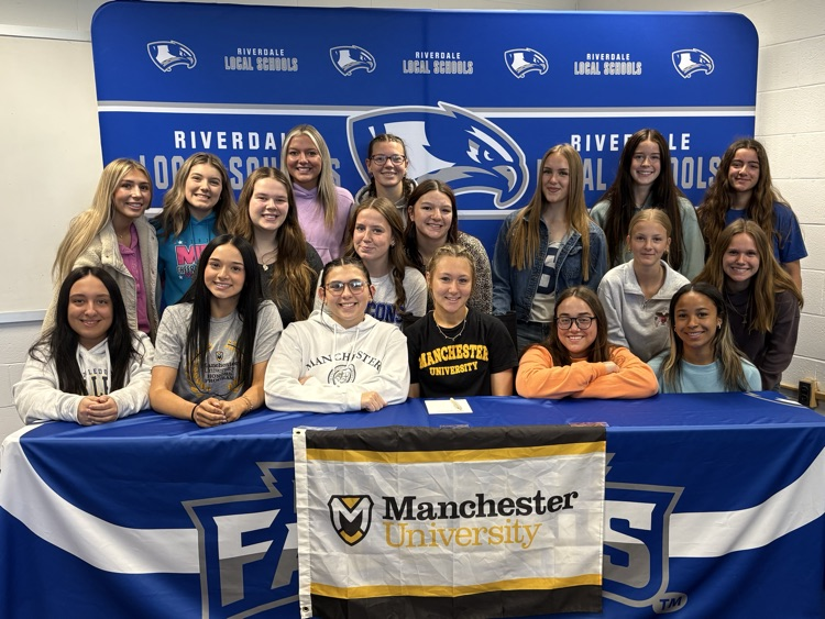 Lillian signing with friends 