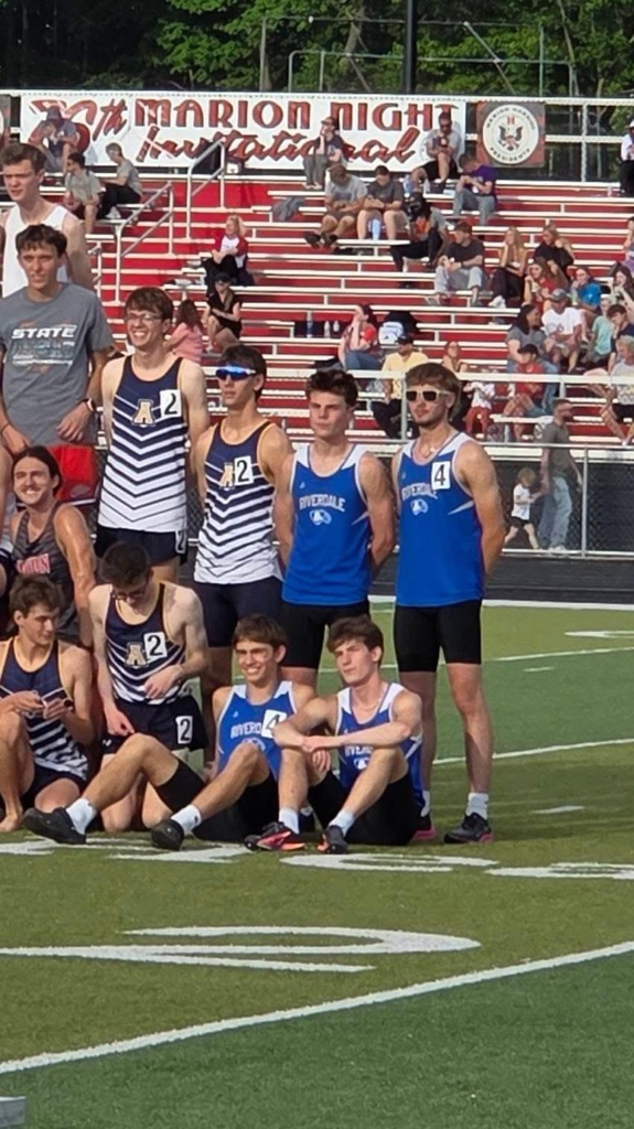 boys relay team 