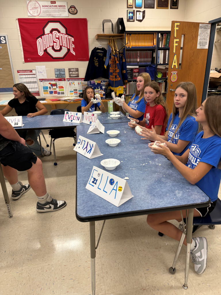 7th grade Intro to Agriculture students