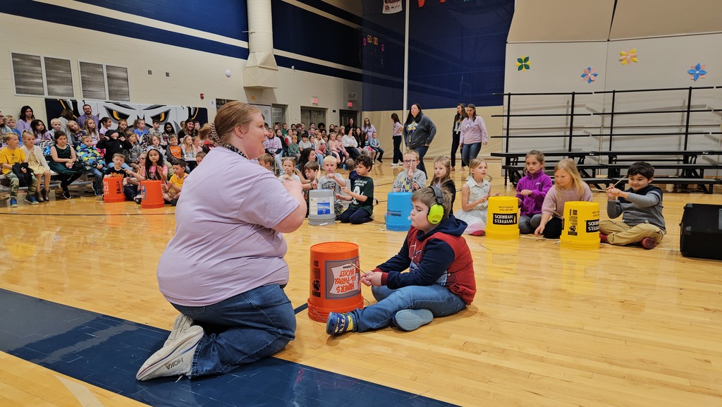 2nd grade bucket drumming