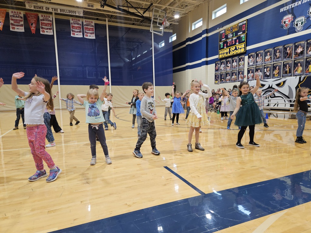 Kindergarten dancing