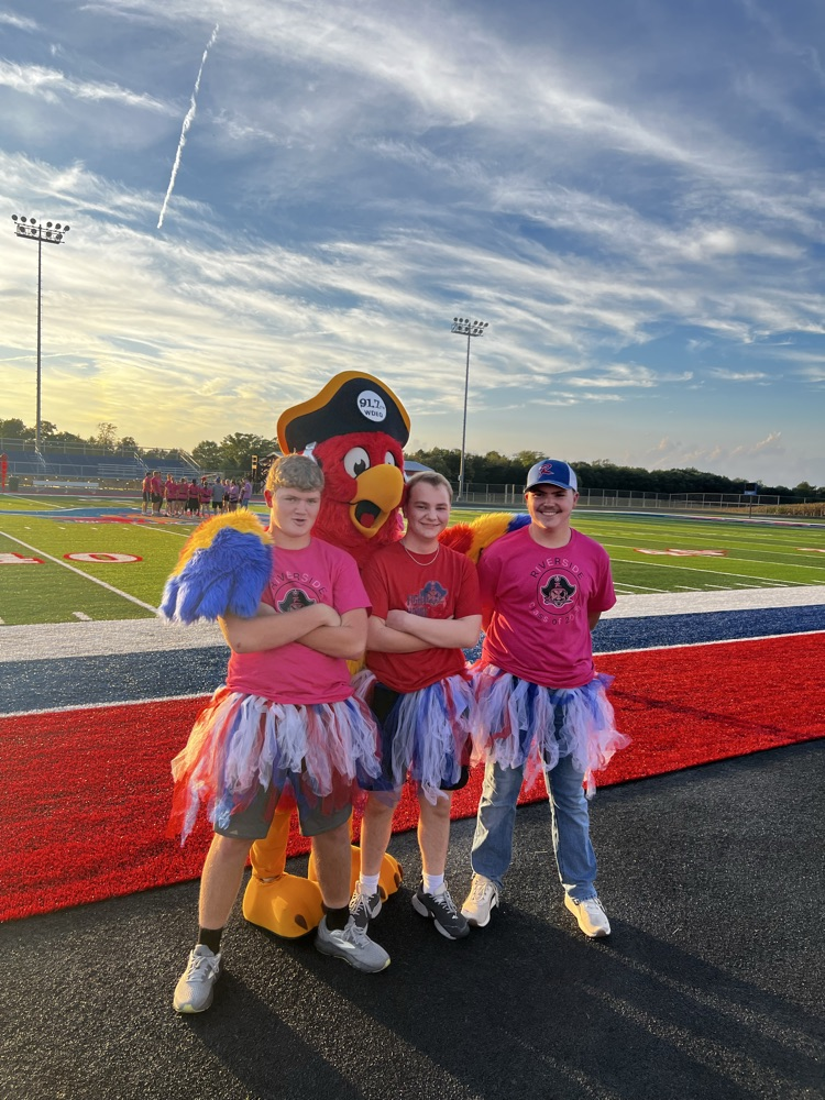 Cheerleaders with Louie