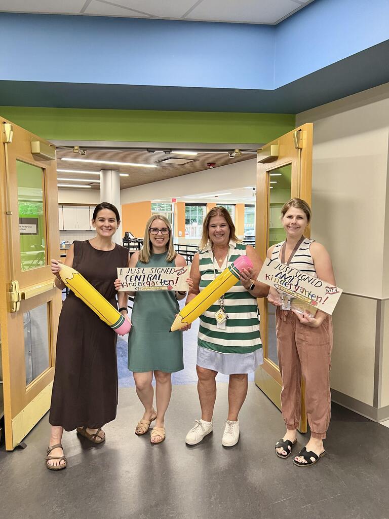 4 kindergarten teachers
