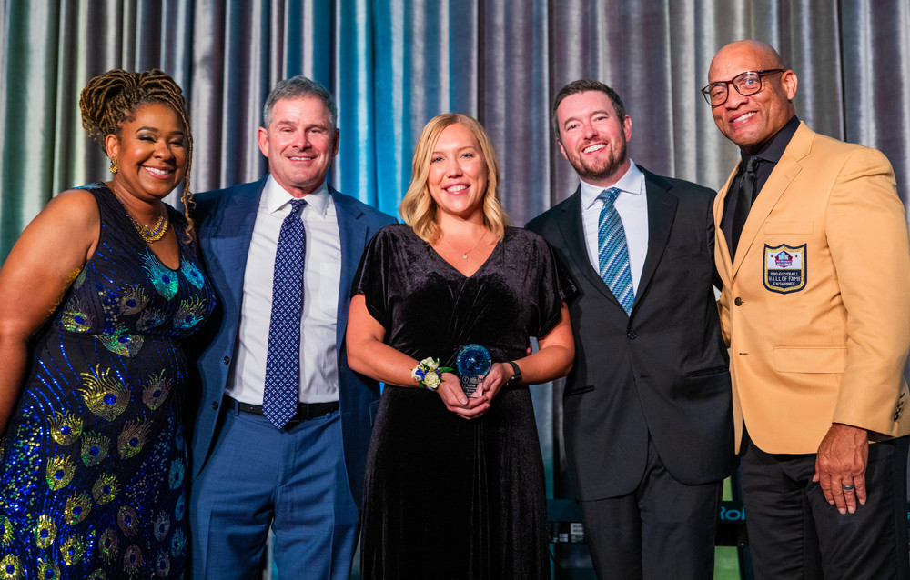 Jana Kipp Honored with The Spirit of Little Bit Award