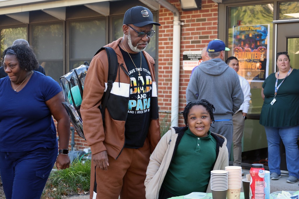 Gibson Fathe'rs Walk