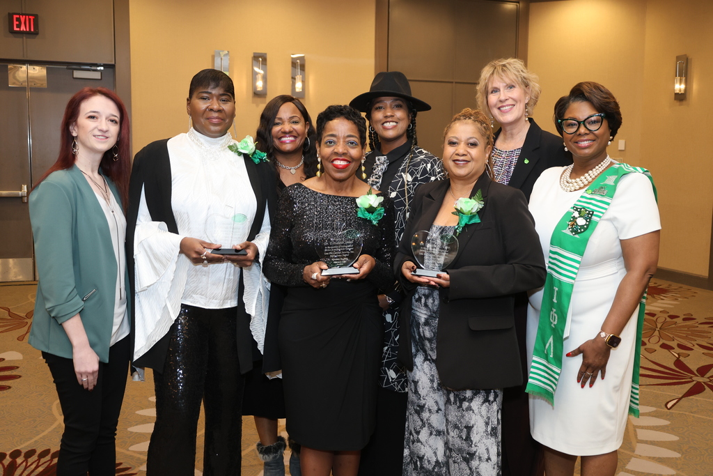 RGSD's Apple for the Teacher Award winners with Ramily