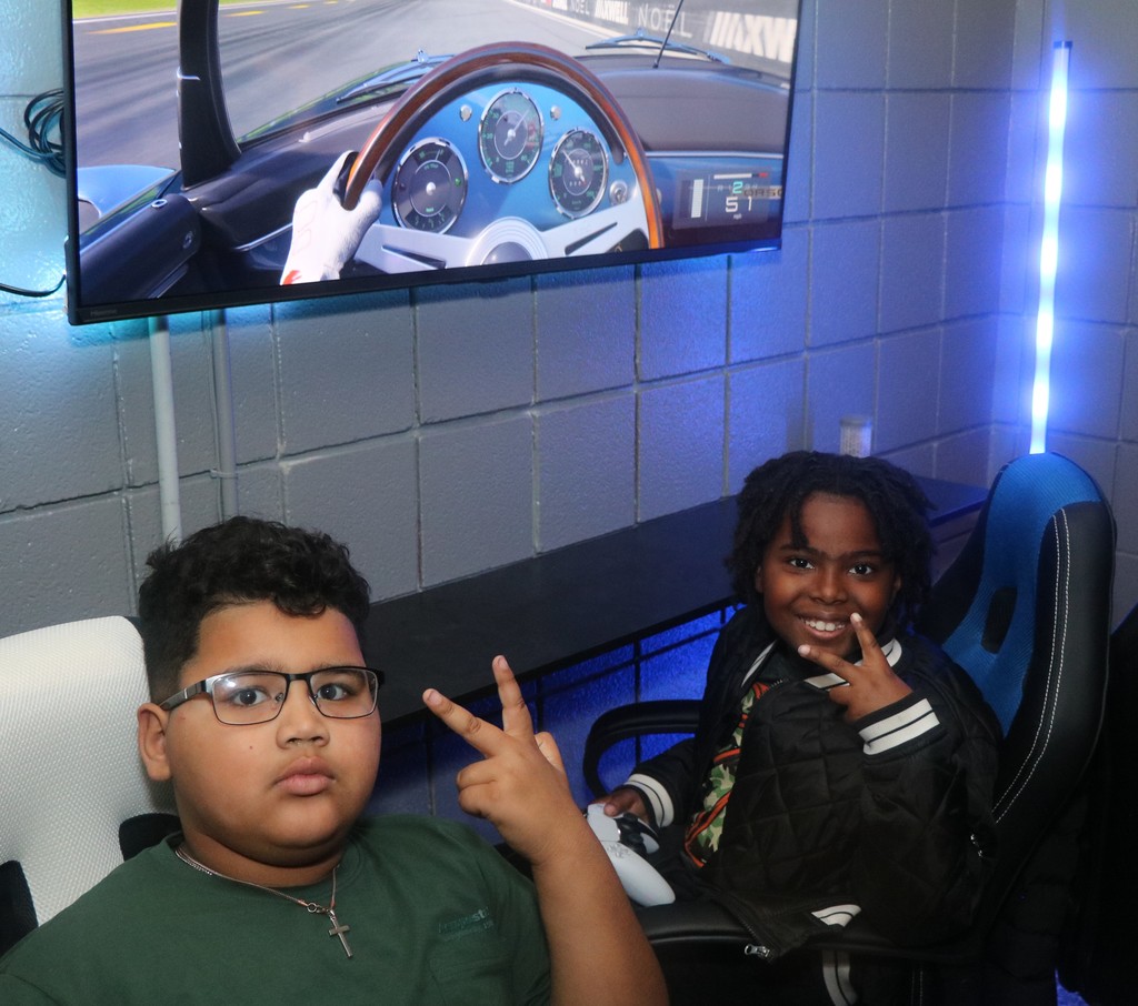 Dellwood Rec Center Gamers Paradise Ribbon Cutting. 