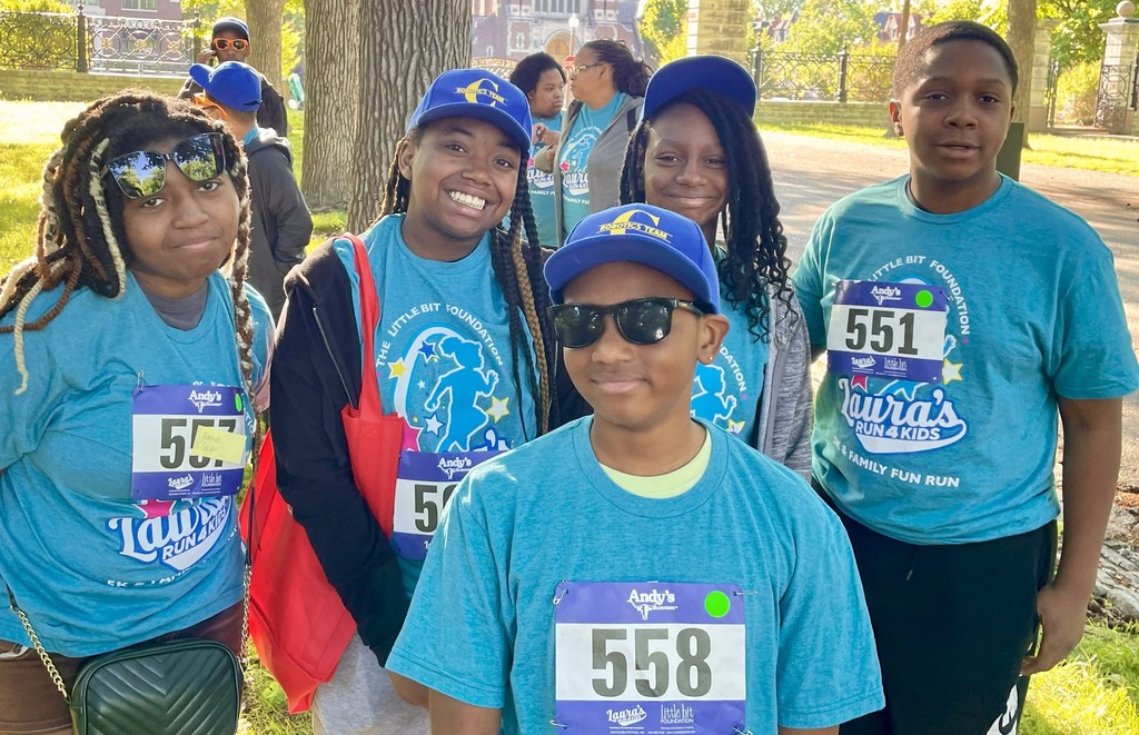 CMS robotics team participates in Laura's Run 4 Kids. 