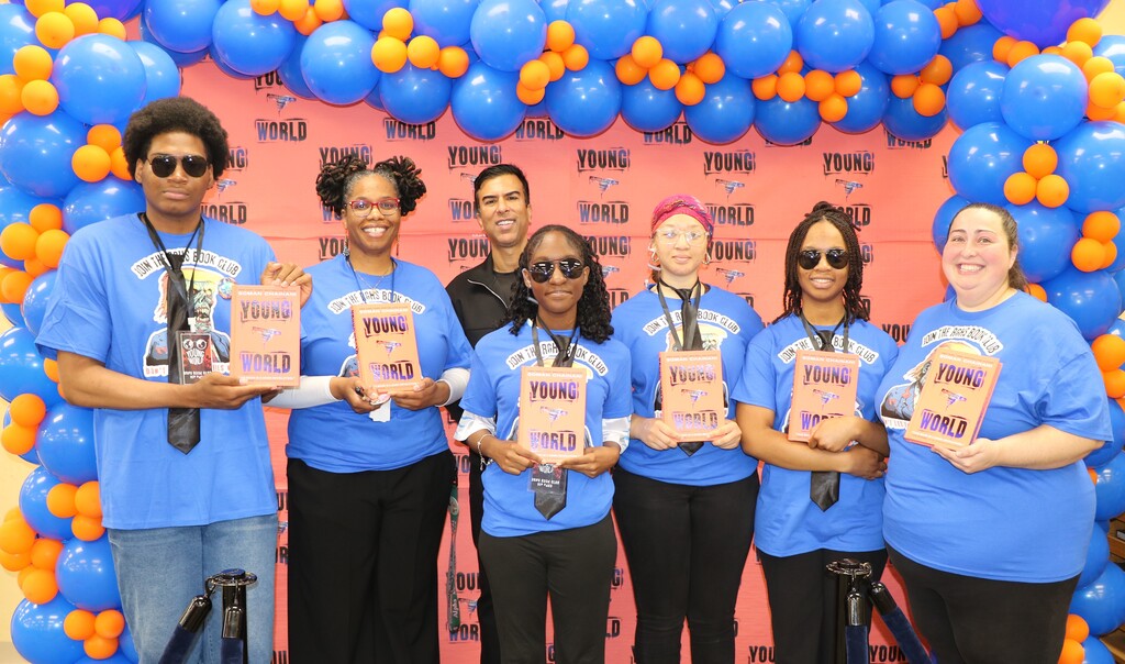 RGHS welcomed author Soman Chainani for his 'Young World' book tour. The author signed copies of his book and gave them away to RGHS scholars. The  harrowing story takes place in St. Louis, MO!
