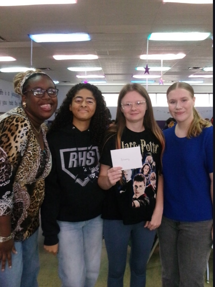 HS