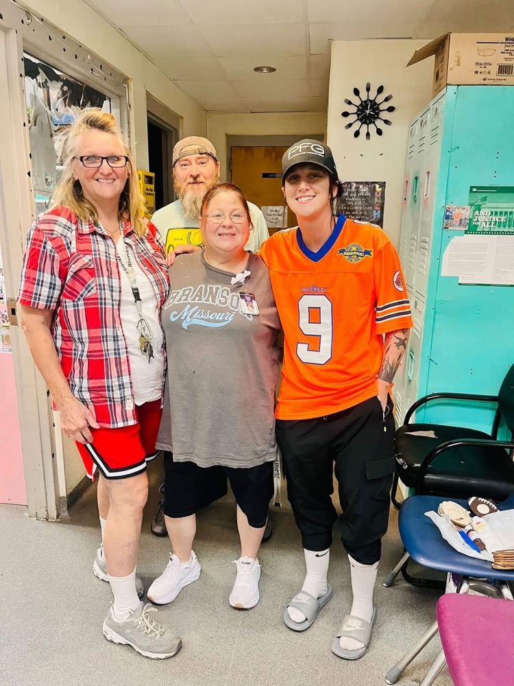 HS