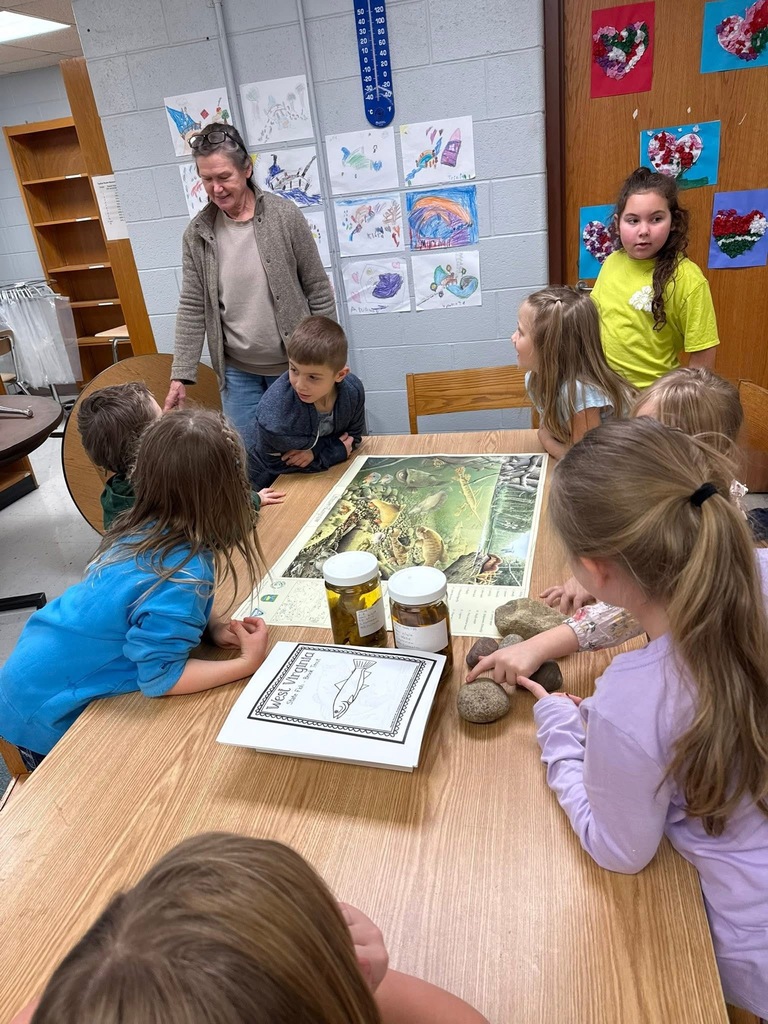 Linda Raines, partner in the Decota Consulting Company visited Walton SOAR students to discuss environmental engineering, what the job entails, and what it takes to become an engineer.
