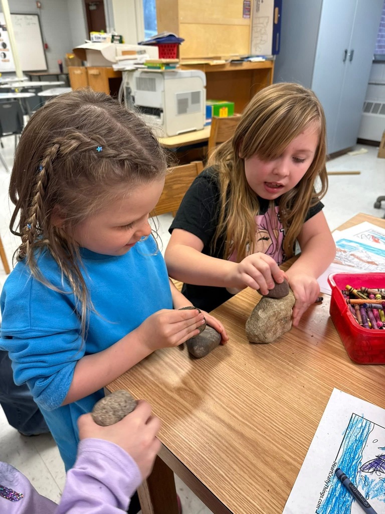 Linda Raines, partner in the Decota Consulting Company visited Walton SOAR students to discuss environmental engineering, what the job entails, and what it takes to become an engineer.