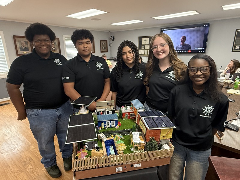 Abigail Argumedo, Sara Fender, Naja Mason, Gabe Maza, Carlos Nery, and Josiah Ausby