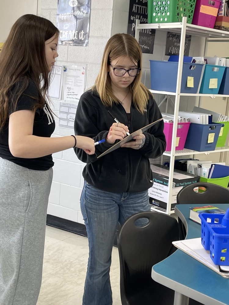 Teamwork when thinking about antonyms 