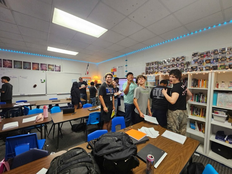 College prep English students sharpened their grammar skills today with a gallery walk! Loved seeing them move, collaborate, and learn from each other's work. Active learning for the win! 