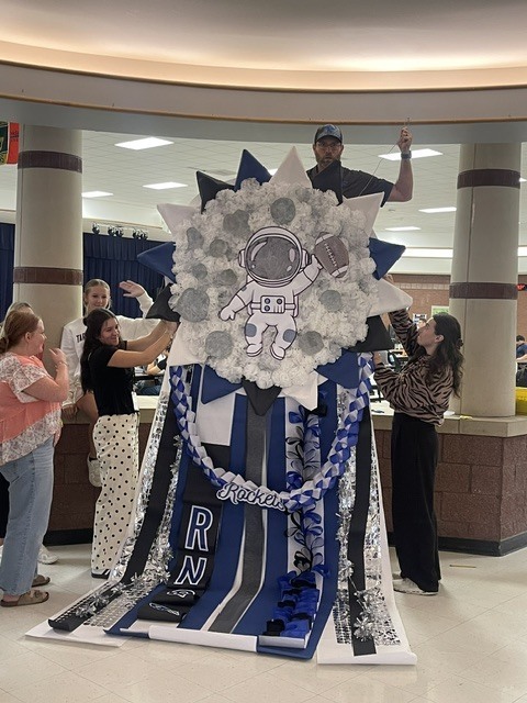HOCO Mum