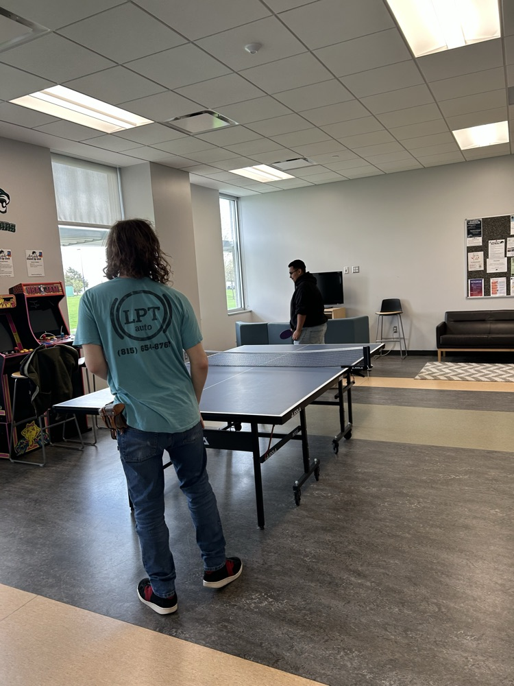 ping pong break