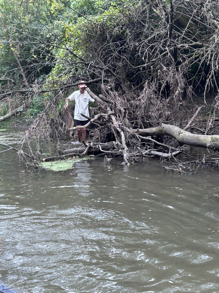 Rochelle FFA Kyte Creek Clean Up