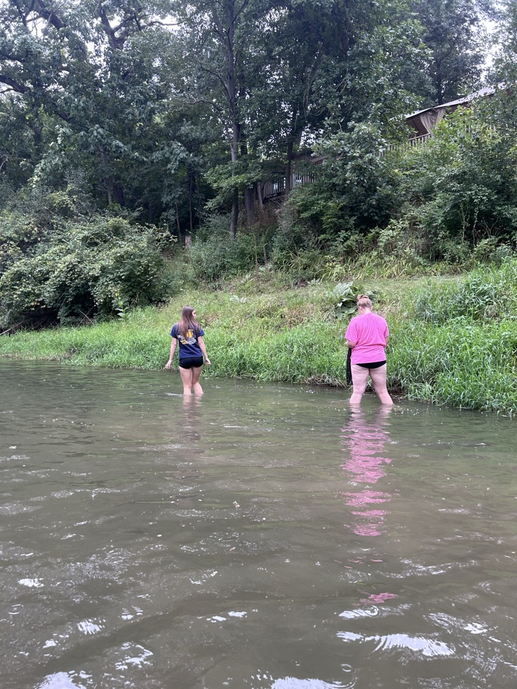 Rochelle FFA Kyte Creek Clean Up