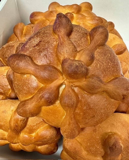 Pan de Muertos, a traditional bread