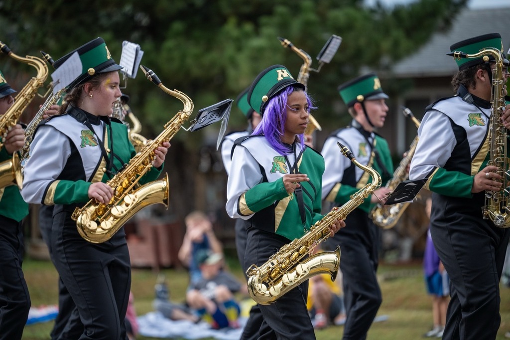Mayo High School Band members chants with their classmates