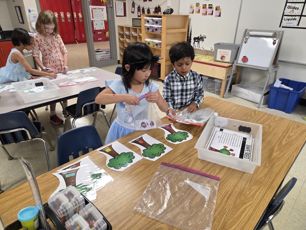 Mrs. Nelson's Ks practicing centers