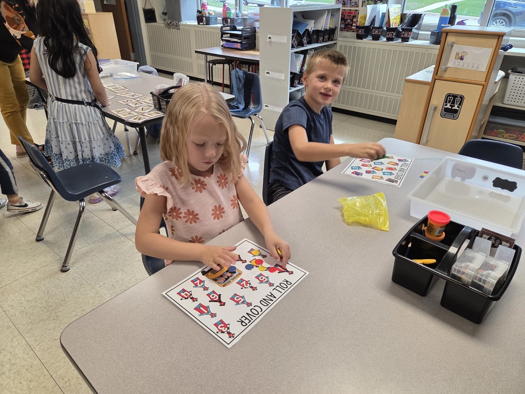 Mrs. Nelson's Ks practicing centers