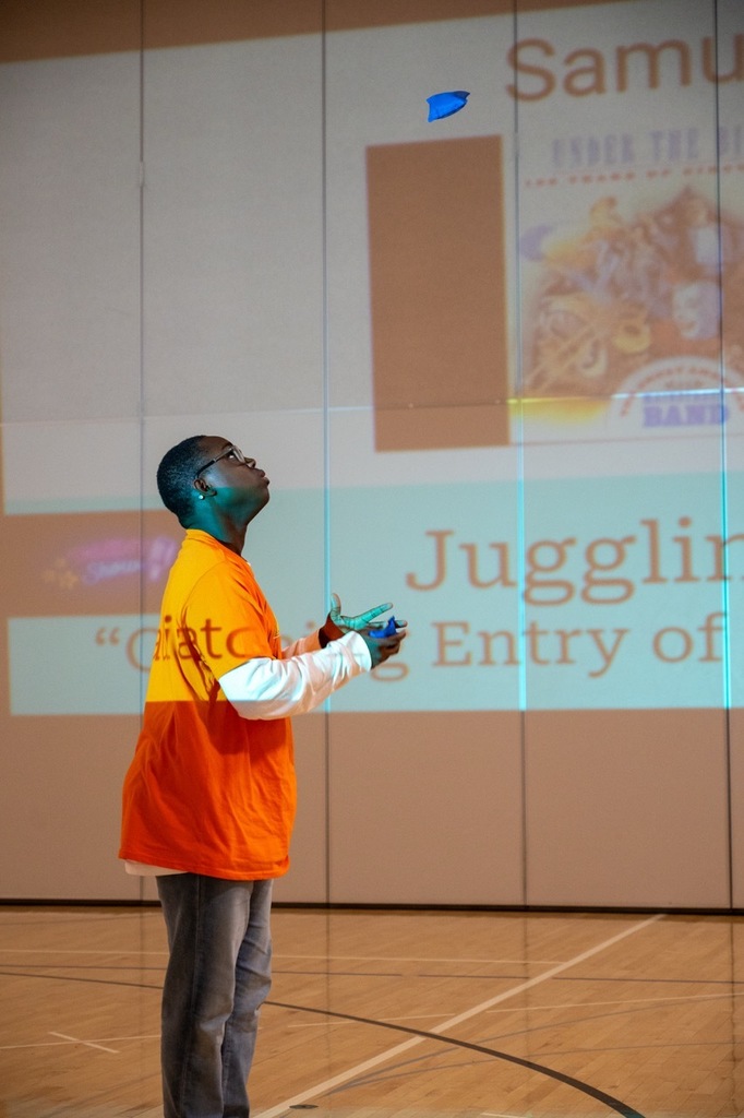 Samuel juggles beanbags for his talent