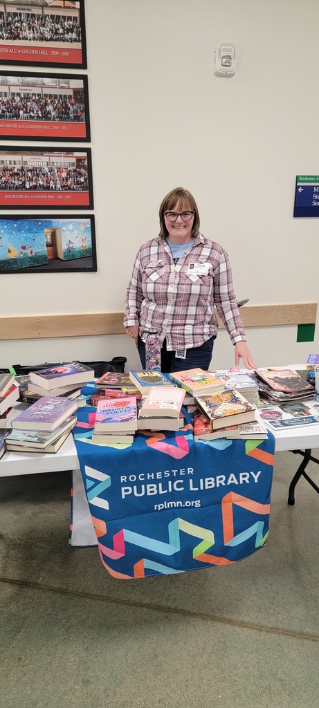 public library table