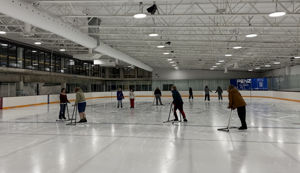 ALC students/staff ice skate at the Rec Center