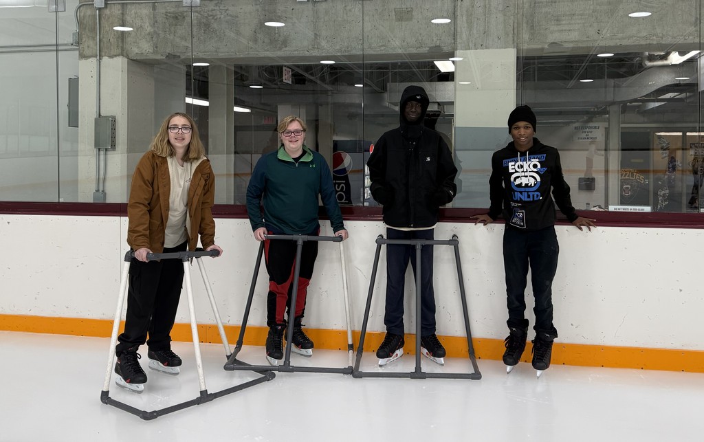 ALC students/staff ice skate at the Rec Center