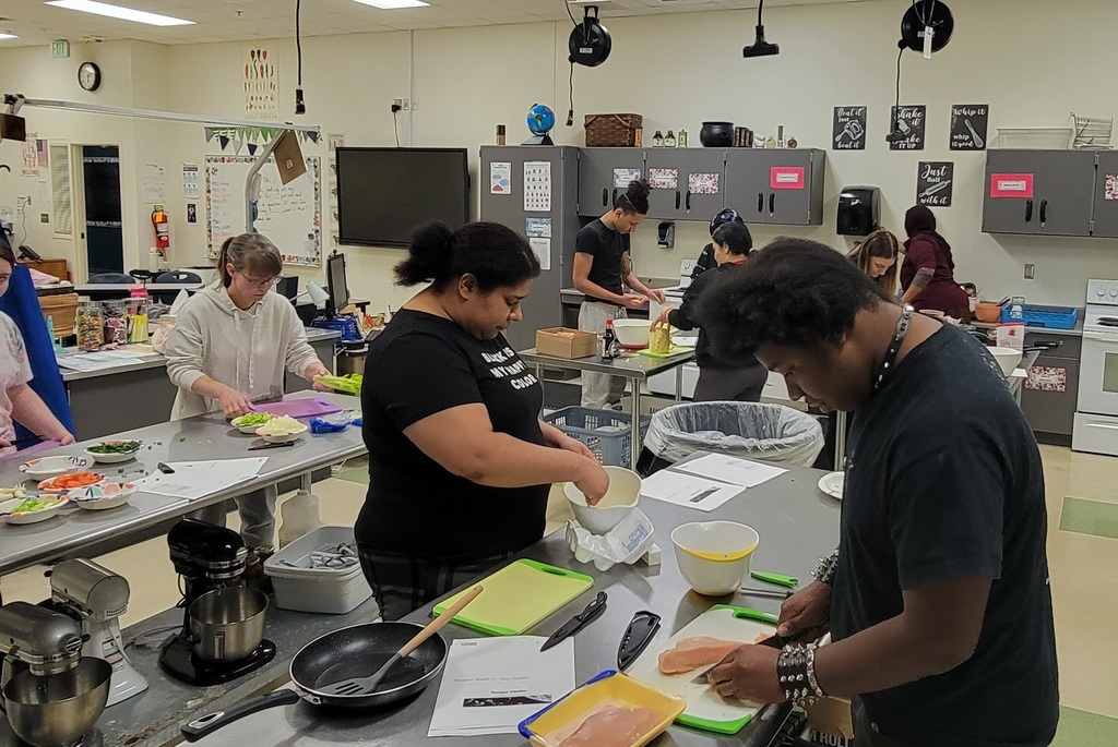 ALC family cooking class