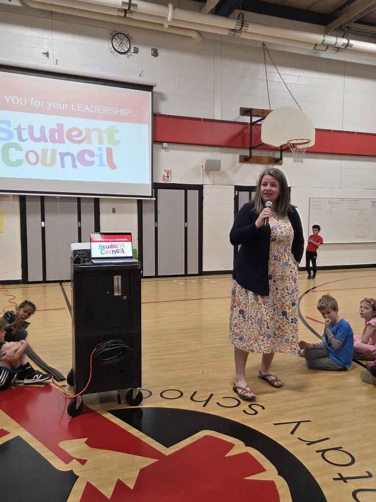 Mrs. Coffing honoring our Student Council Leaders
