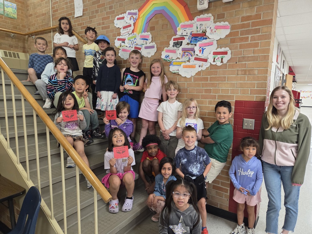 Mrs. Affeldt's Ks with their Wings award
