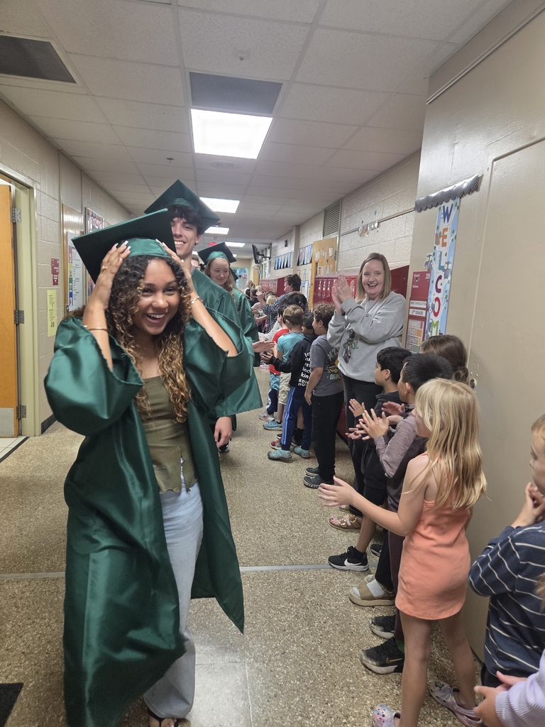 Mayo graduates visit Folwell