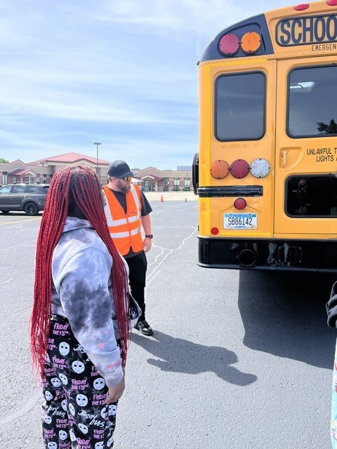 Understanding the build of the bus 
