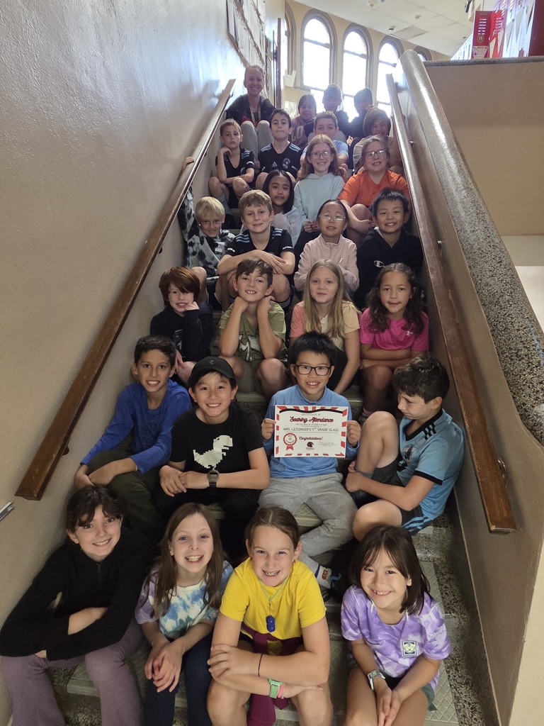Mrs. Leisinger's 4th graders with their SOARing attendance award